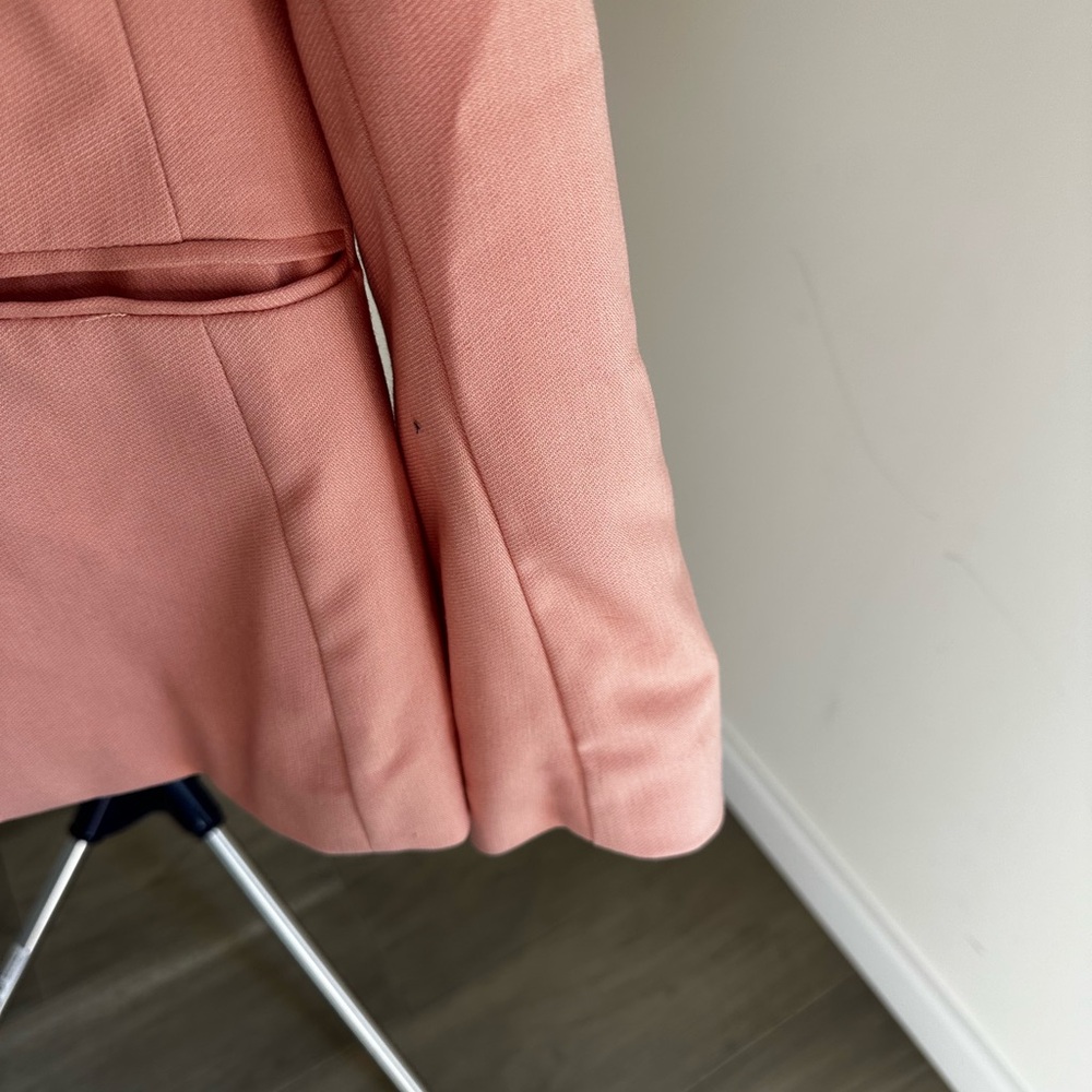 Zara Women's Blazer jacket in Warm Peach - Picture 10 of 15